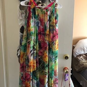 Isaac Mizrani Dress size medium